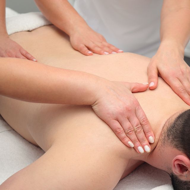 massagem-a-quatro-mãos-meier-rio-de-janeiro